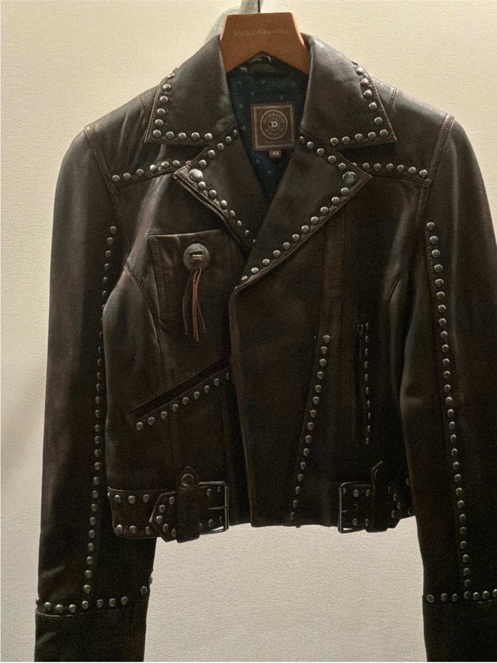 Double D Ranch Open Range Studded Leather Jacket with Conchos RTL $1295 XS NWT - Picture 6 of 16